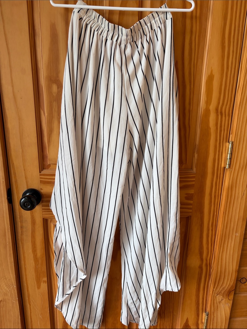 Mind Code White Wide-Leg Striped Ruffle Pants - Size Large - Picture 7 of 7